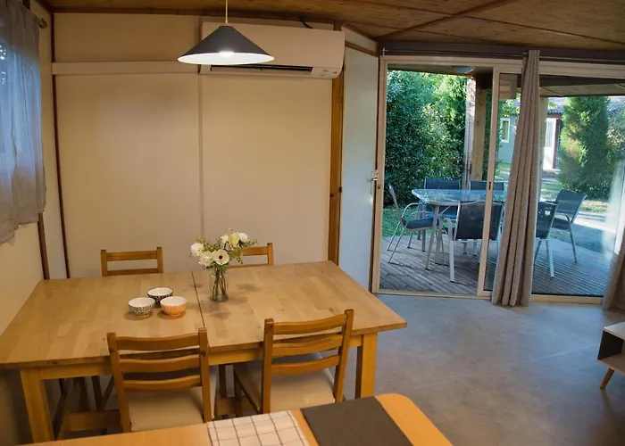 Les Chalets De Gaillac
