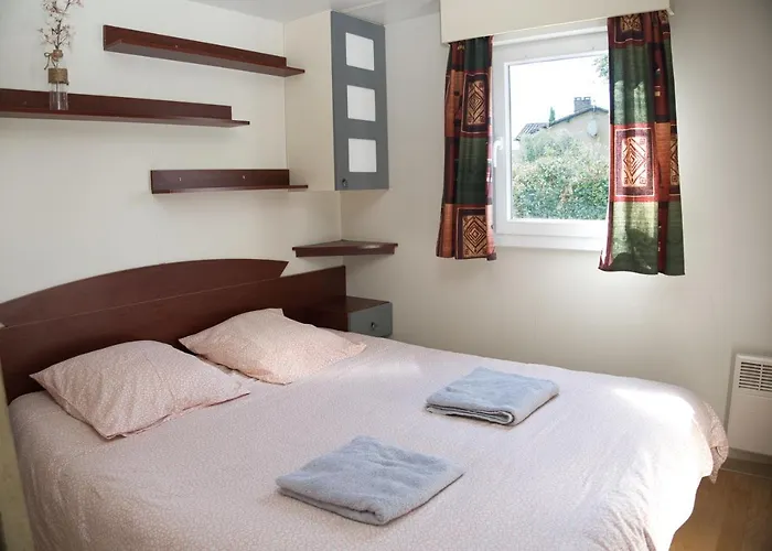 Les Chalets De Gaillac